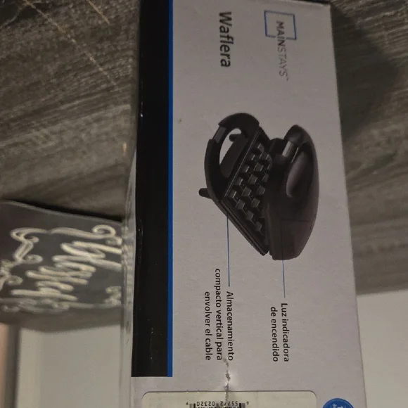 Mainstays Black Nonstick Waffle Maker - Picture 4 of 4